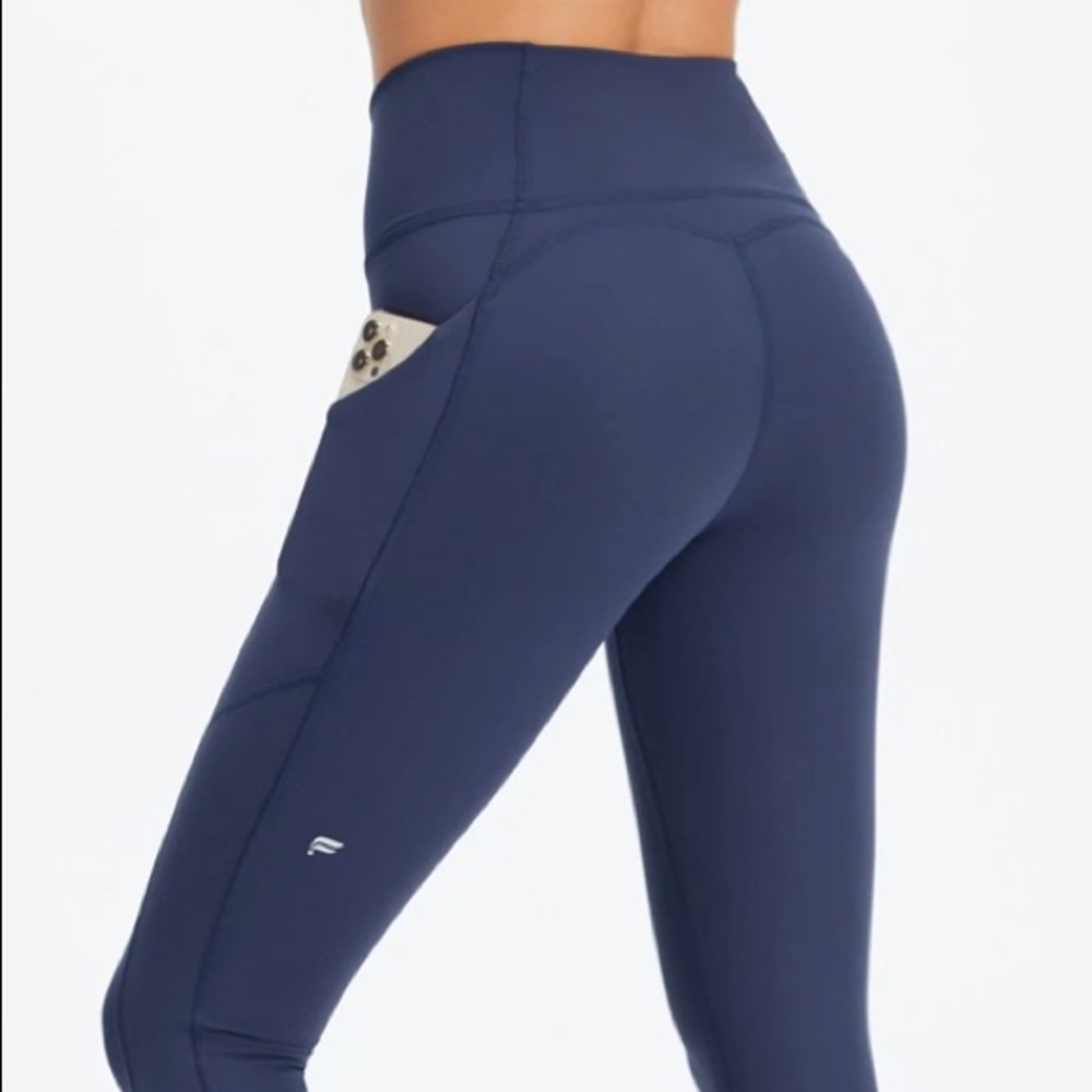 Fabletics Oasis high waisted leggings in Abyss